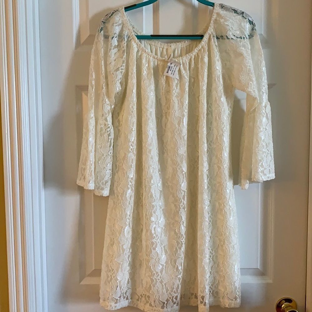 Cezanne medium mini lace dress over lining with bell sleeves